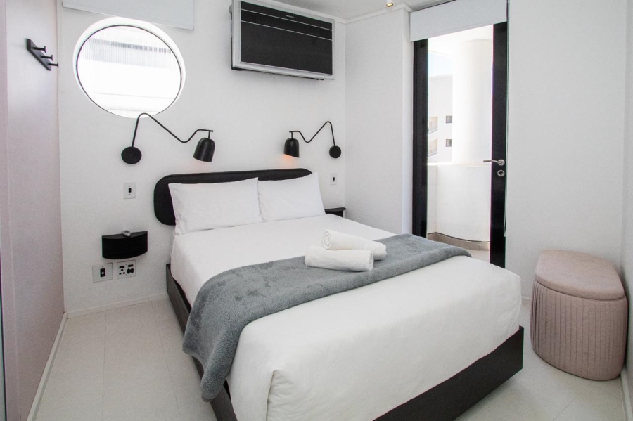 1 Bedroom Property for Sale in Sea Point Western Cape